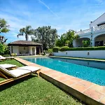 Villa Spacious Andalusian-inspired With Scenic Views *