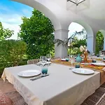 Villa Spacious Andalusian-inspired With Scenic Views