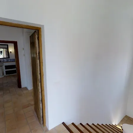 Spacious Andalusian-inspired With Scenic Views فيلة ماربيا