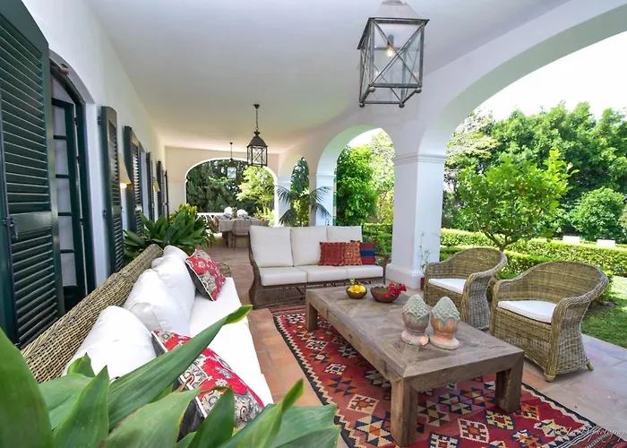 Spacious Andalusian-inspired With Scenic Views Willa Marbella