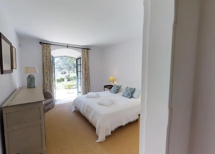 Spacious Andalusian-inspired With Scenic Views