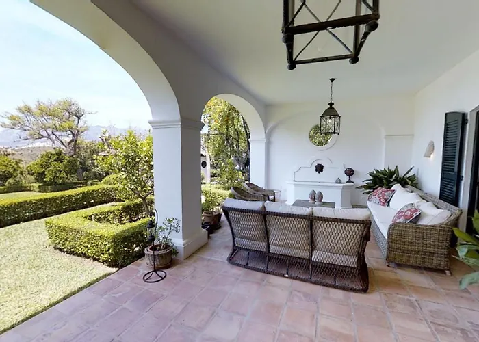 Spacious Andalusian-inspired With Scenic Views * Марбелья